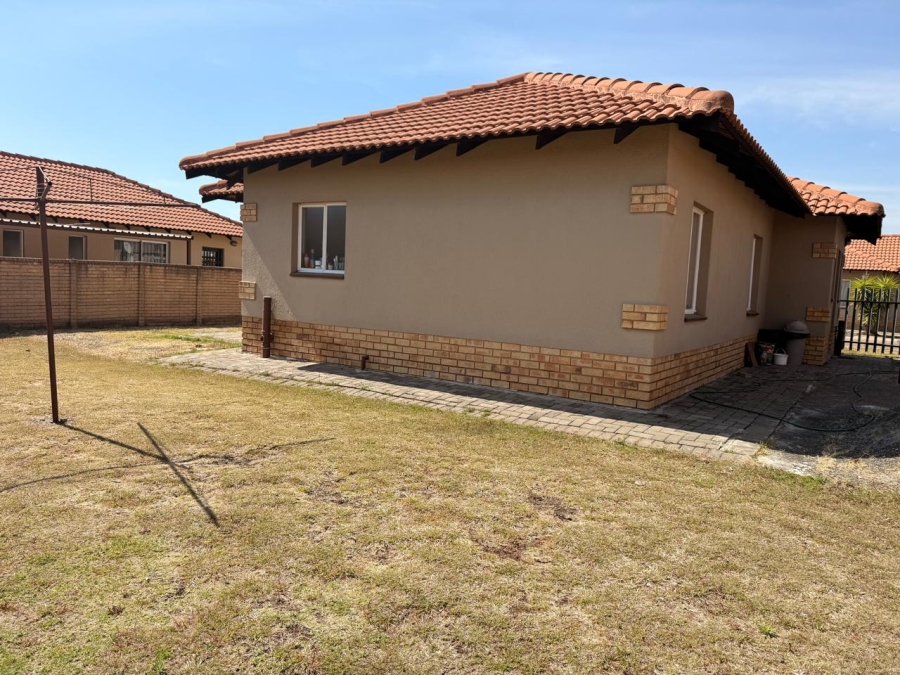 3 Bedroom Property for Sale in Waterkloof North West